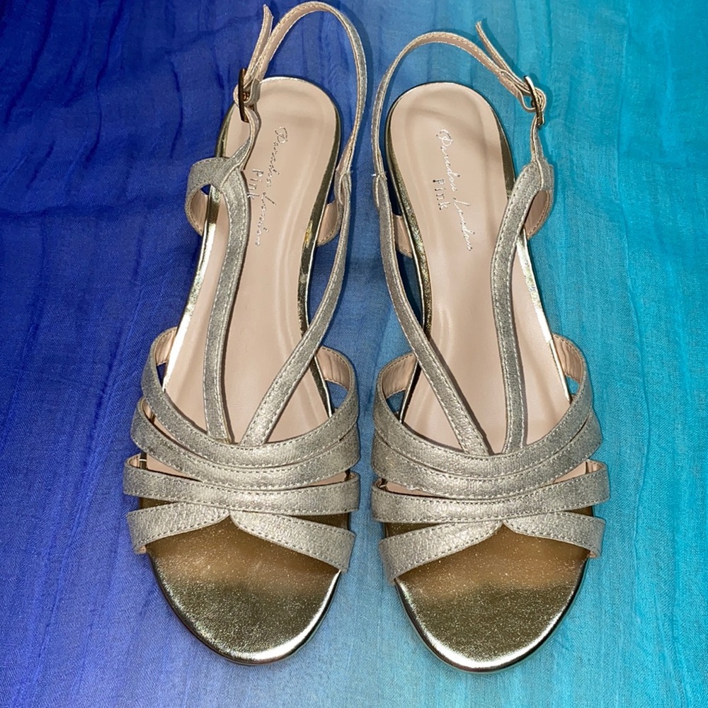 NIB Paradox London Joleen Wedge Sandal gold 10 wide - Picture 2 of 7